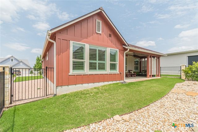 305 Dashing Sycamore Street, San Marcos, TX 78666