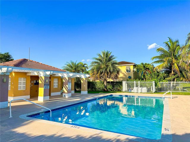 17272 SW 139th Ct, Miami, FL 33177