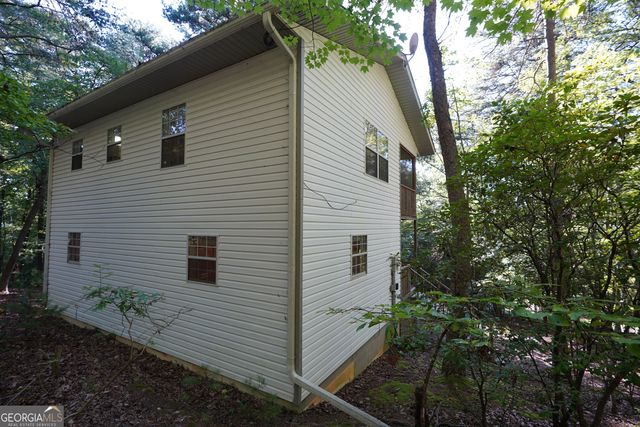 732 Honeysuckle Drive, Blairsville, GA 30512