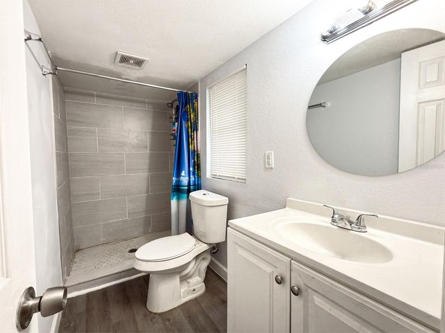 2882 SANFORD AVENUE, Sanford, FL 32773