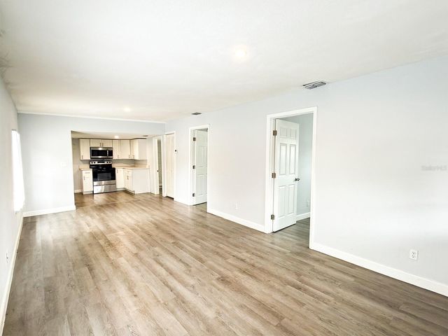 2882 SANFORD AVENUE, Sanford, FL 32773