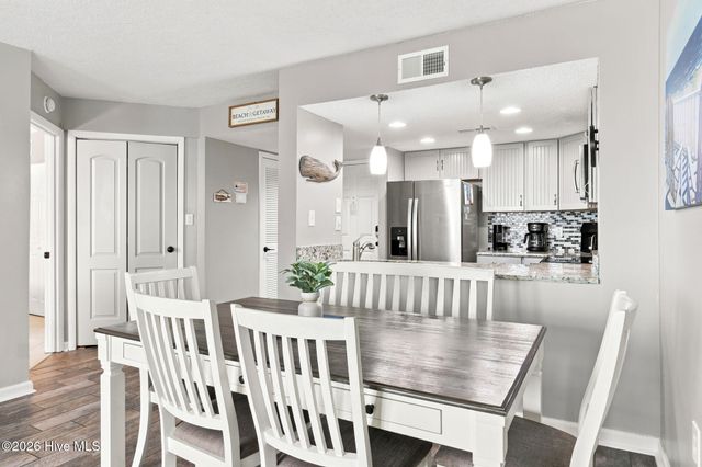 2000 New River Inlet Road 1410, N Topsail Beach, NC 28460