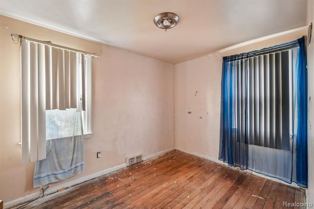 5969 Cadieux Road, Detroit, MI 48224