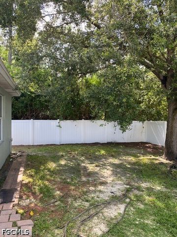 1626 NE 35th TER, Cape Coral, FL 33909