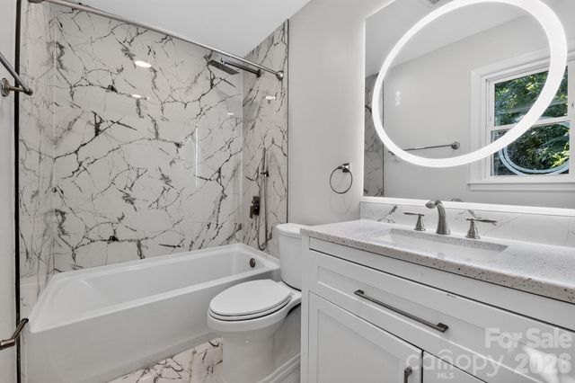 6820 Barrington Drive, Charlotte, NC 28215