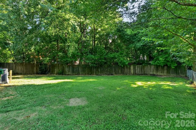 6820 Barrington Drive, Charlotte, NC 28215