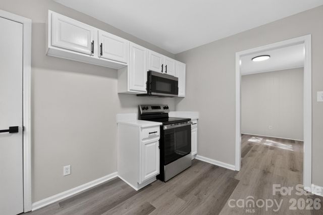 6820 Barrington Drive, Charlotte, NC 28215