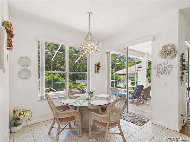 2 Speceberry Court S, Homosassa, FL 34446