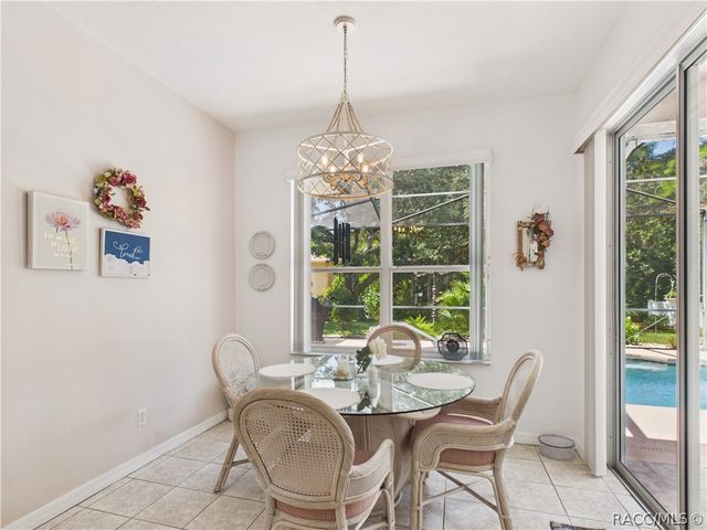2 Speceberry Court S, Homosassa, FL 34446