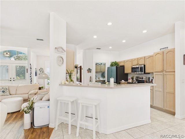2 Speceberry Court S, Homosassa, FL 34446