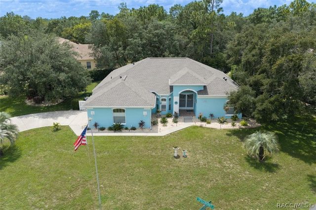 2 Speceberry Court S, Homosassa, FL 34446