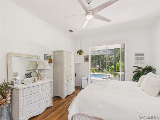 2 Speceberry Court S, Homosassa, FL 34446