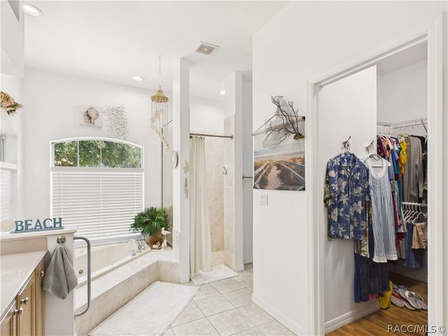 2 Speceberry Court S, Homosassa, FL 34446