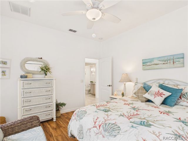 2 Speceberry Court S, Homosassa, FL 34446