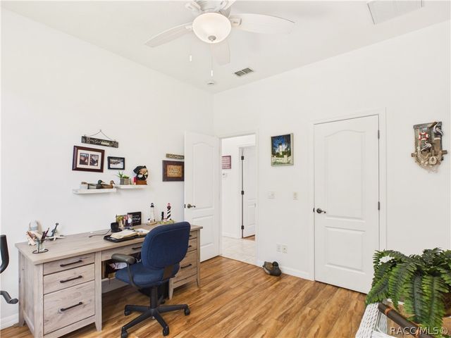 2 Speceberry Court S, Homosassa, FL 34446
