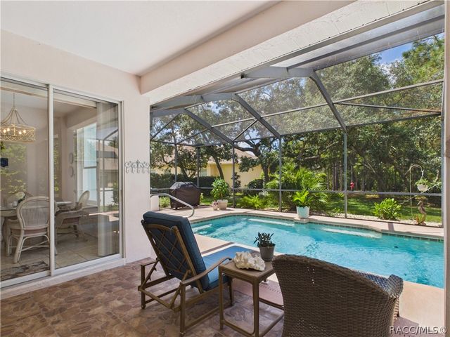2 Speceberry Court S, Homosassa, FL 34446