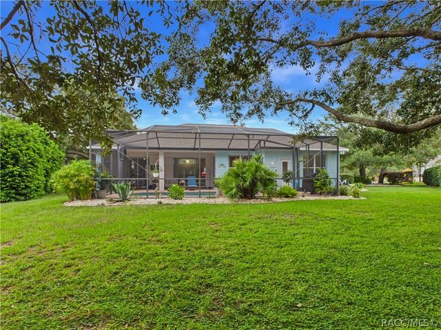 2 Speceberry Court S, Homosassa, FL 34446