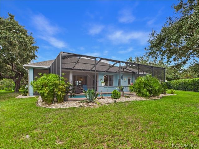 2 Speceberry Court S, Homosassa, FL 34446