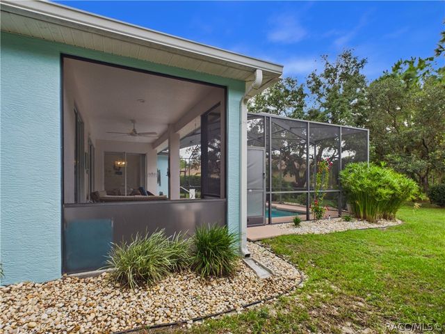 2 Speceberry Court S, Homosassa, FL 34446