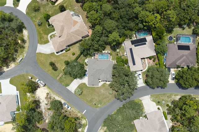 2 Speceberry Court S, Homosassa, FL 34446