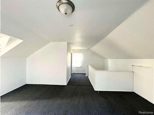 15211 Fairmount Drive, Detroit, MI 48205