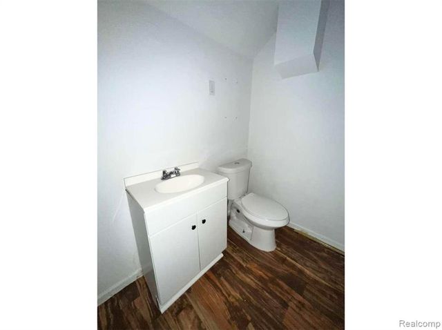 15211 Fairmount Drive, Detroit, MI 48205