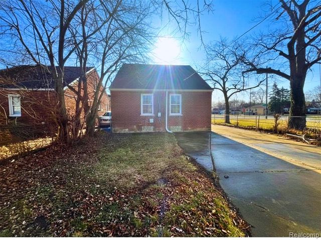 15211 Fairmount Drive, Detroit, MI 48205