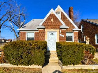15211 Fairmount Drive, Detroit, MI 48205