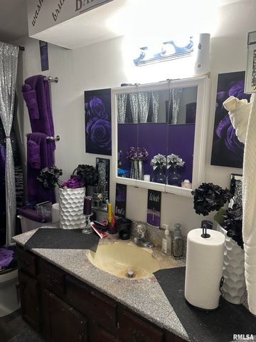 2819 W MARQUETTE Street, Peoria, IL 61605