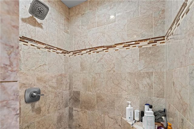 1350 Spring Drive, Lehigh Twp, PA 18088