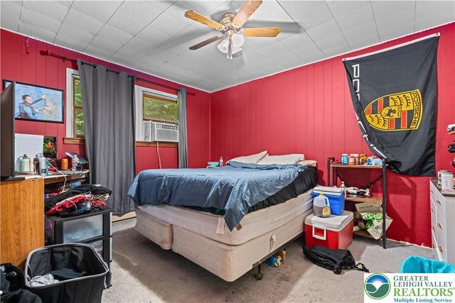 1350 Spring Drive, Lehigh Twp, PA 18088