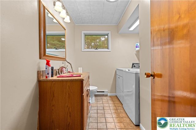 1350 Spring Drive, Lehigh Twp, PA 18088