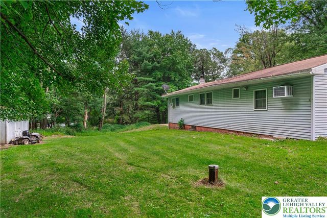 1350 Spring Drive, Lehigh Twp, PA 18088