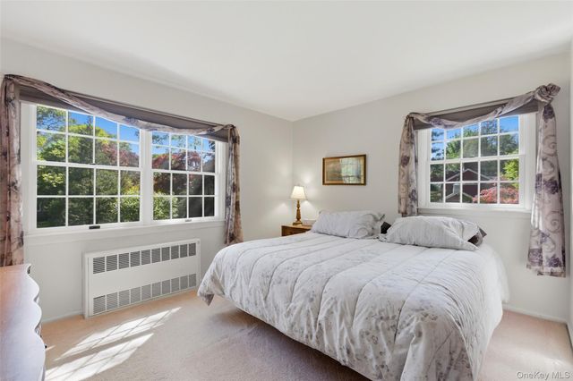 23 Woodhull Road, East Setauket, NY 11733