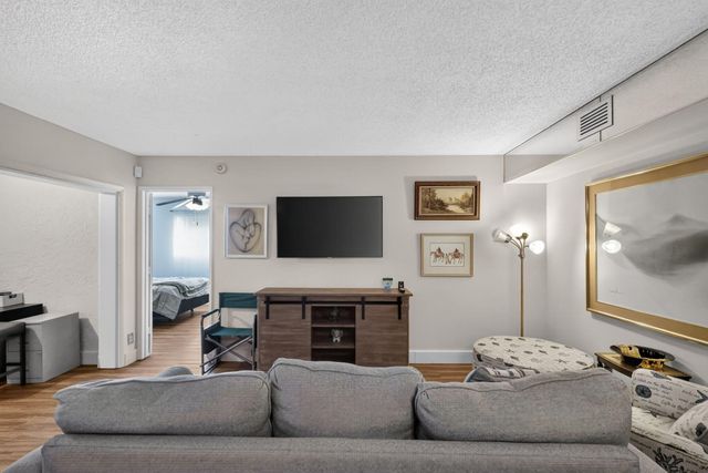 14881 WEDGEFIELD Drive 103, Delray Beach, FL 33446