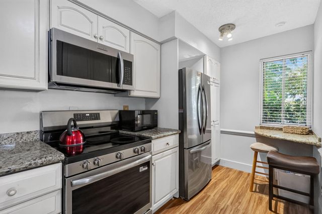 14881 WEDGEFIELD Drive 103, Delray Beach, FL 33446