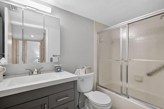 14881 WEDGEFIELD Drive 103, Delray Beach, FL 33446