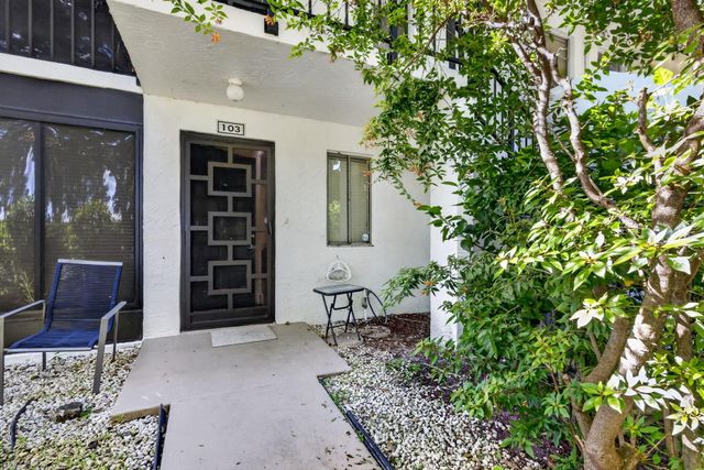 14881 WEDGEFIELD Drive 103, Delray Beach, FL 33446