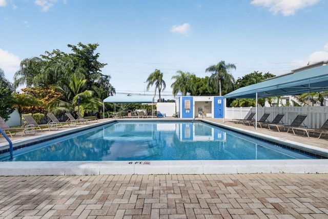 14881 WEDGEFIELD Drive 103, Delray Beach, FL 33446
