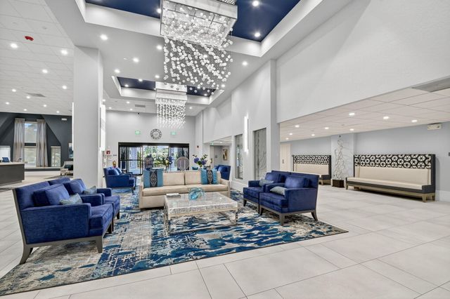 14881 WEDGEFIELD Drive 103, Delray Beach, FL 33446