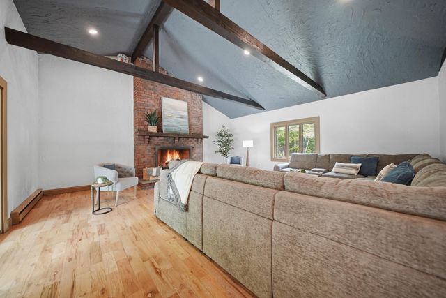 4 Washington Drive, Amherst, NH 03031