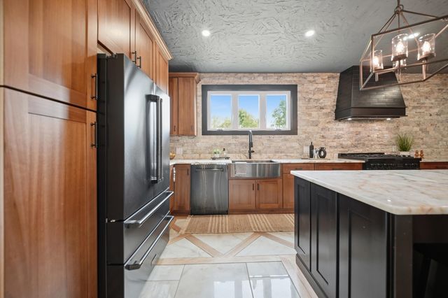 4 Washington Drive, Amherst, NH 03031