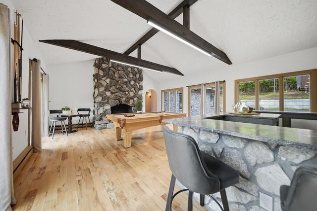4 Washington Drive, Amherst, NH 03031