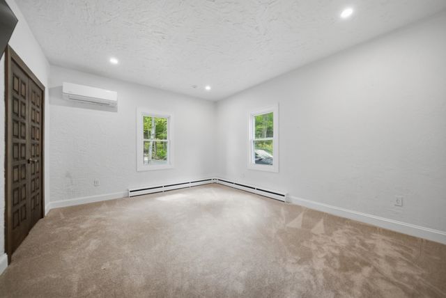 4 Washington Drive, Amherst, NH 03031