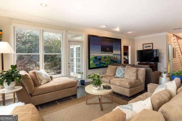 7155 Roswell Road 42, Sandy Springs, GA 30328