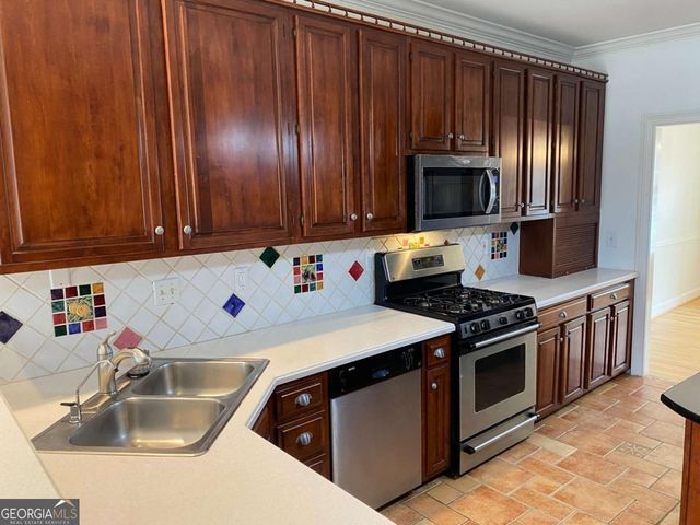 7155 Roswell Road 42, Sandy Springs, GA 30328