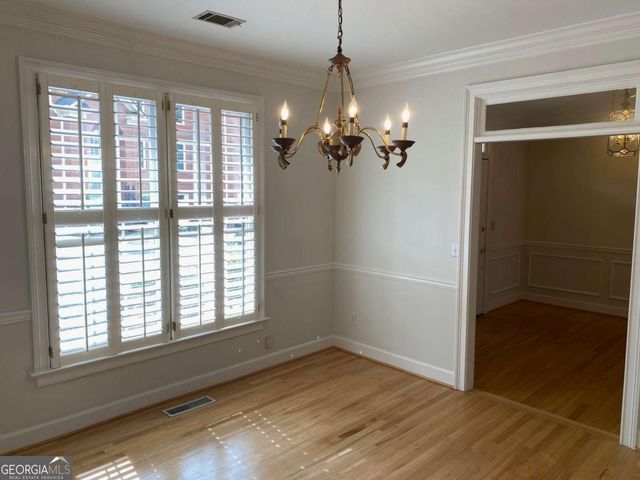 7155 Roswell Road 42, Sandy Springs, GA 30328