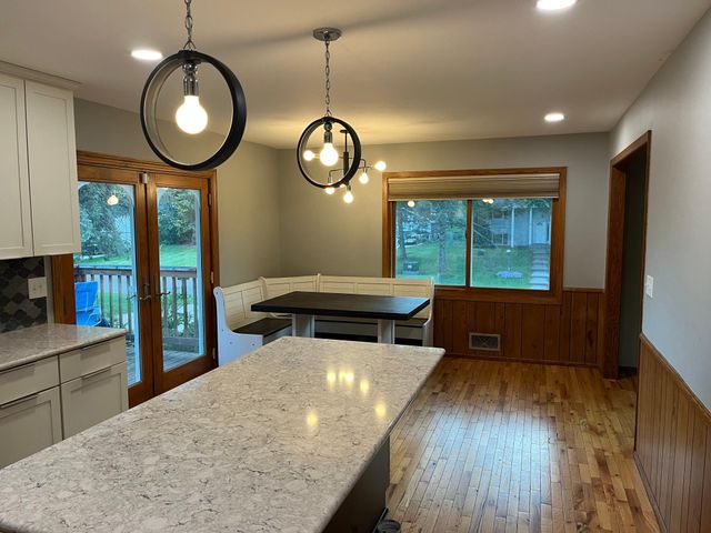3044 Lake Street N, Maplewood, MN 55109