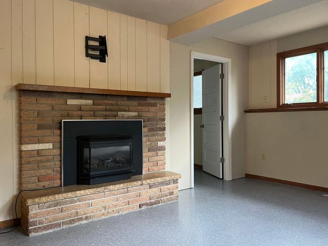 3044 Lake Street N, Maplewood, MN 55109