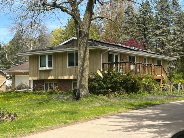 3044 Lake Street N, Maplewood, MN 55109